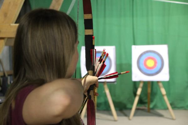 Training in unserer 25 Meter Indoor Bogenscheune